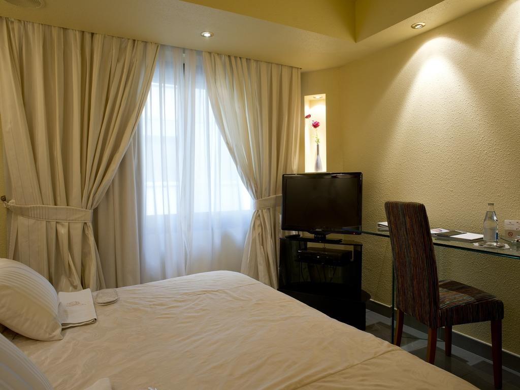 A Casa Canut Hotel Gastronòmic Les Escaldes Exterior foto A room at the hotel