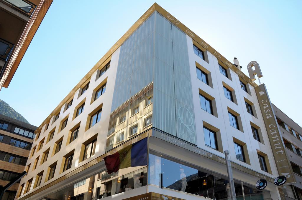 A Casa Canut Hotel Gastronòmic Les Escaldes Exterior foto The new building of the University of Novi Sad